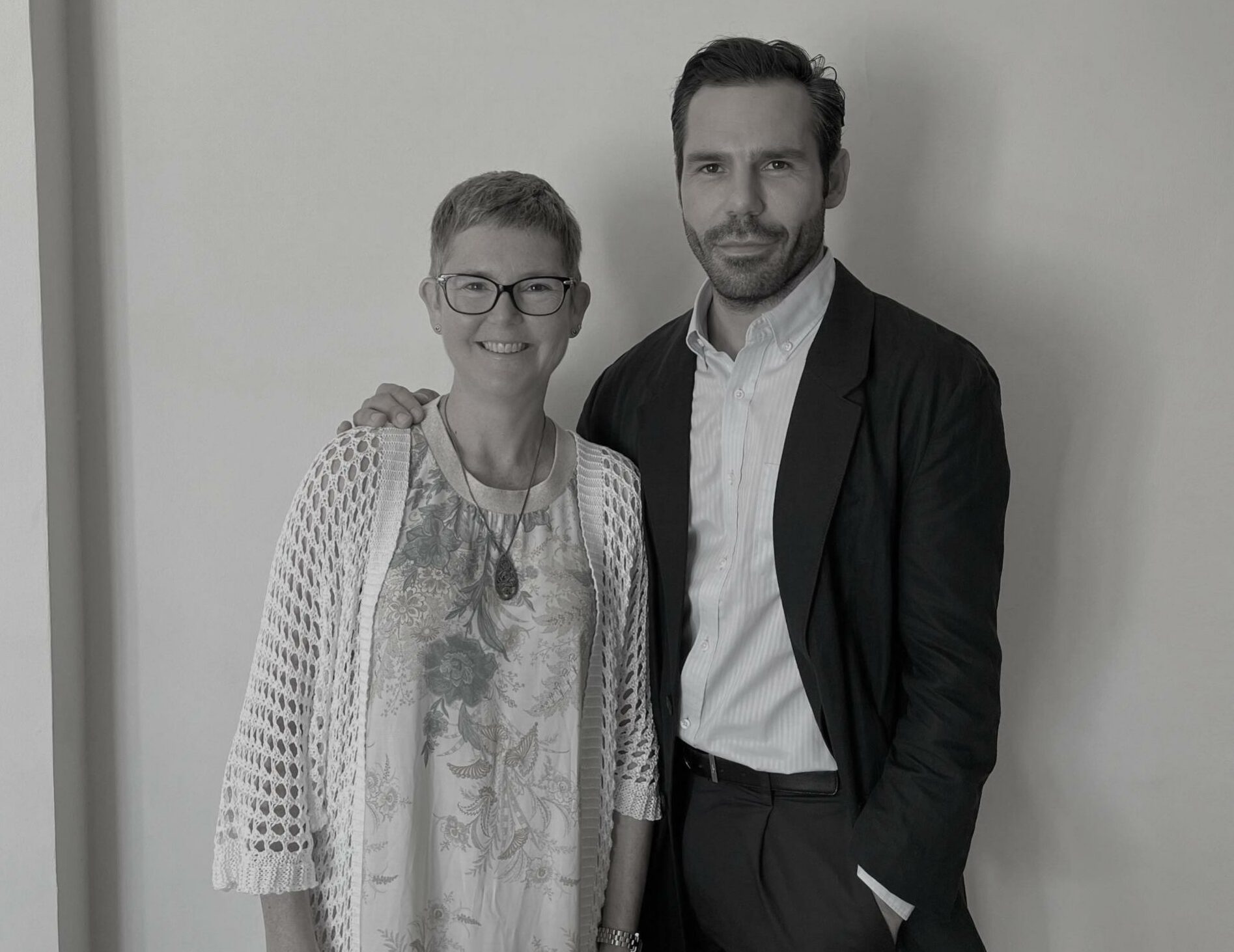 Doctora Mónica Millan Scheiding y Doctor Luis Sánchez-Guillén