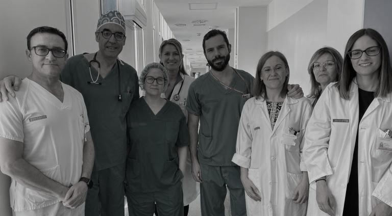 Doctor Luis Sánchez-Guillén y compañeros